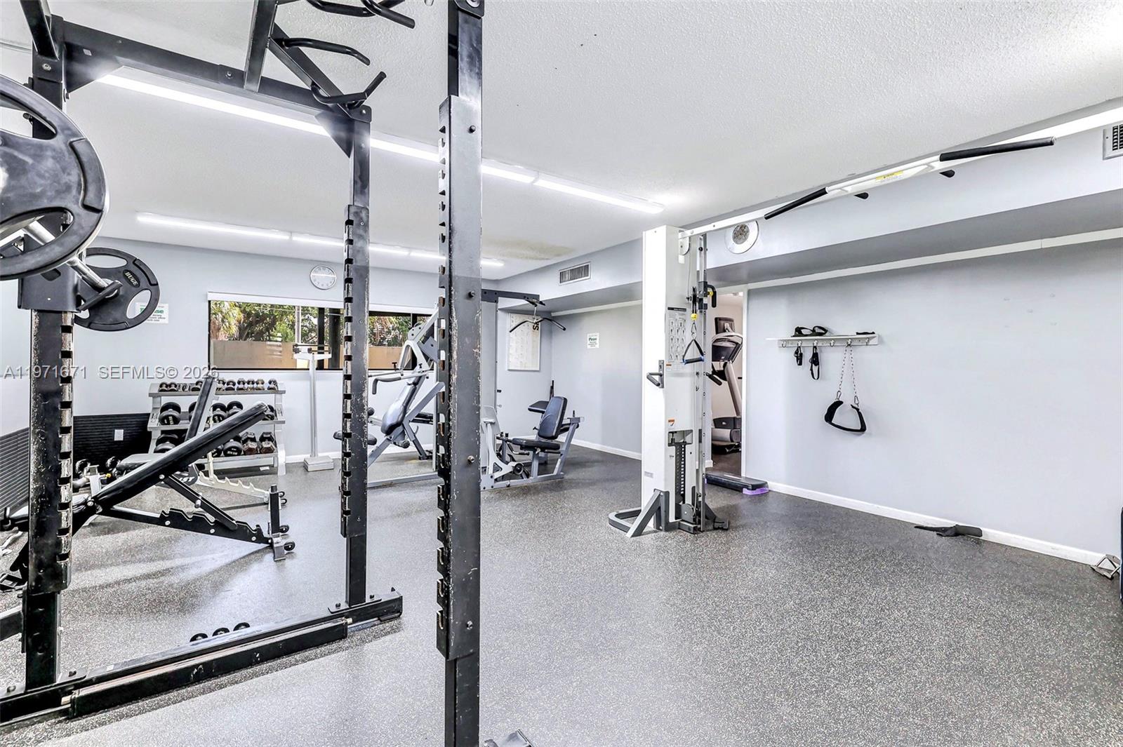 SUMMERTREE VILG CALIF CL - Residential