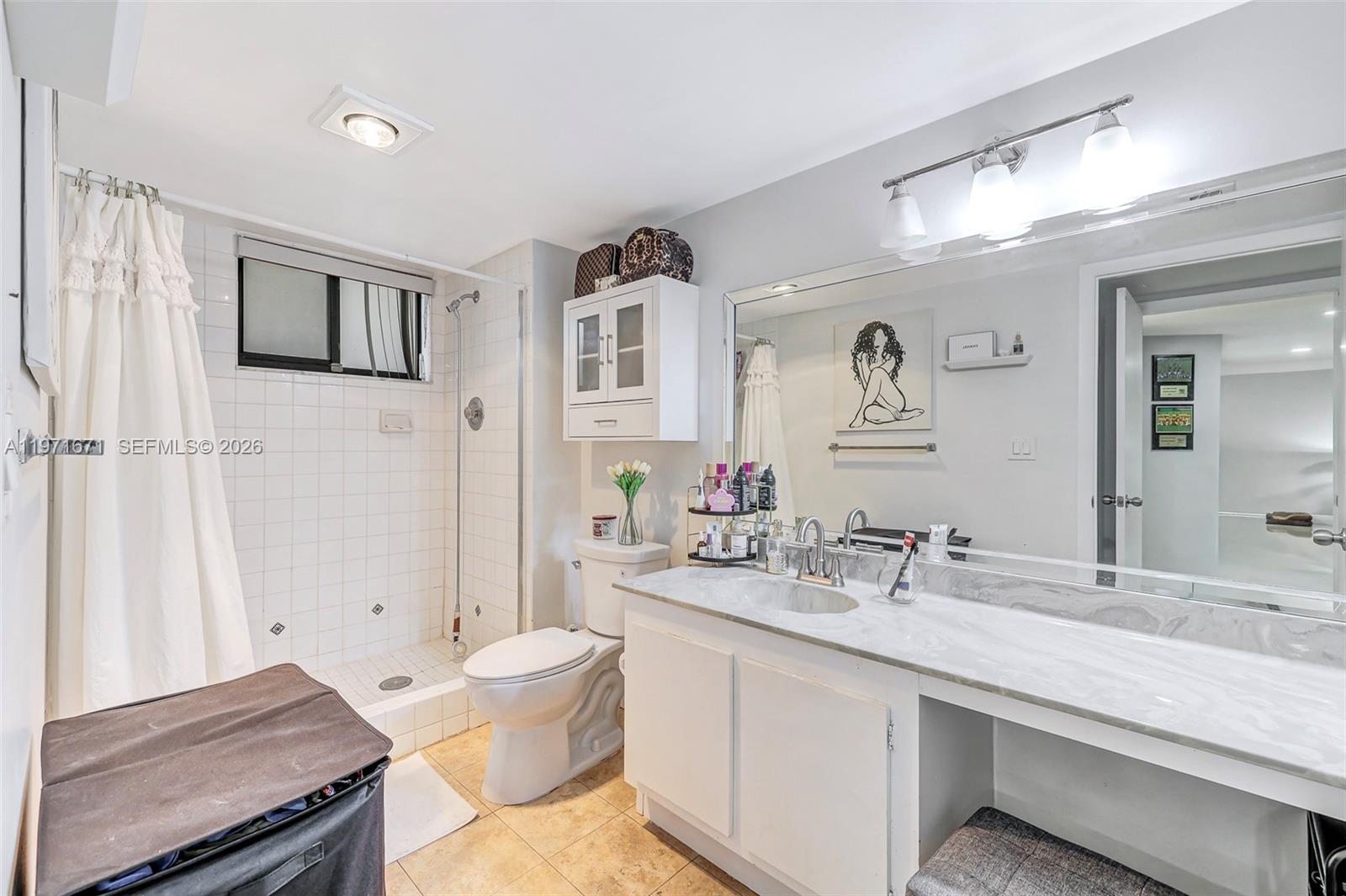 SUMMERTREE VILG CALIF CL - Residential