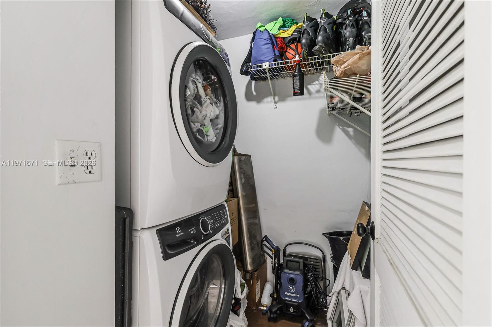 SUMMERTREE VILG CALIF CL - Residential