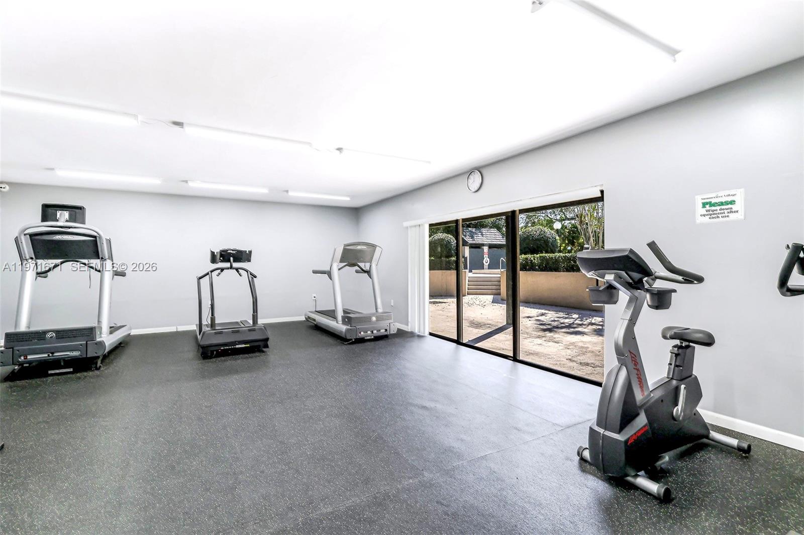 SUMMERTREE VILG CALIF CL - Residential