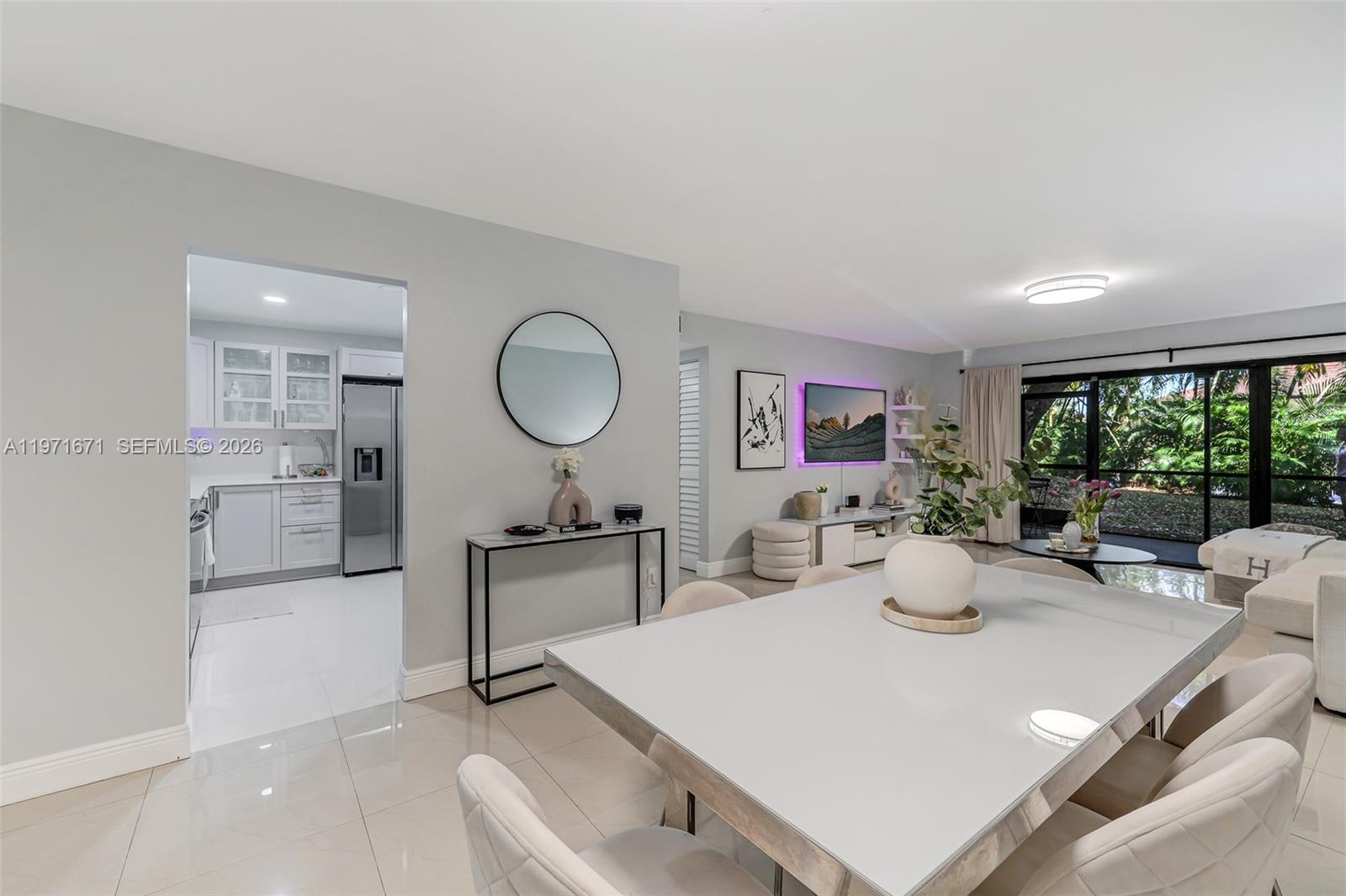 SUMMERTREE VILG CALIF CL - Residential