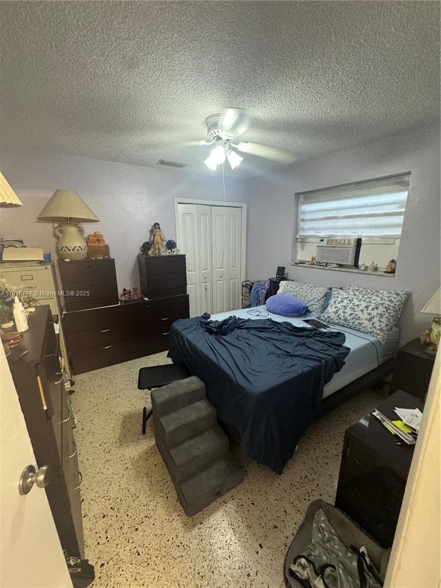 SWEETWATER GROVES .14 AC - Residential Income