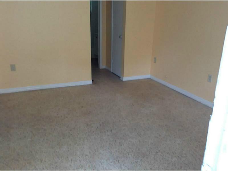 35 53 41 HIGHLAND PARK - Residential Lease