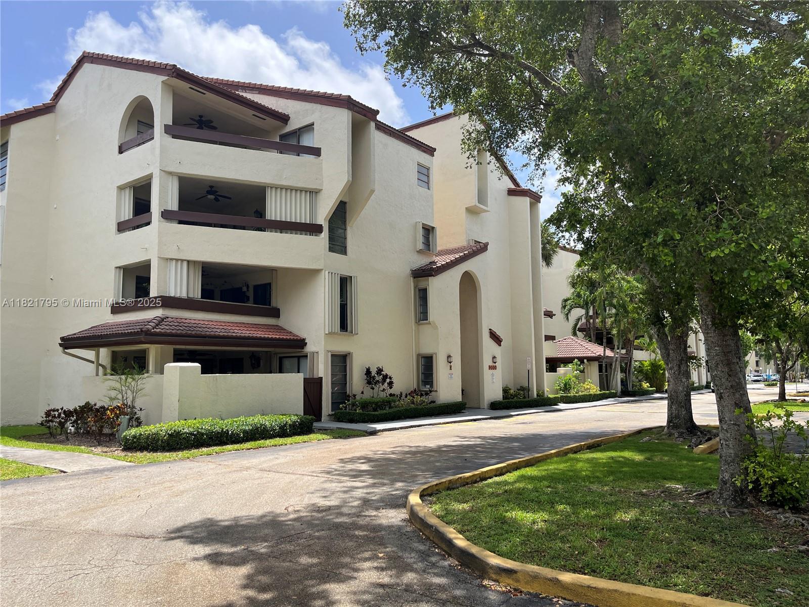 Rental Property at 9030 Sw 125th Ave E-104, Miami, Broward County, Florida - Bedrooms: 2 
Bathrooms: 2  - $2,450 MO.