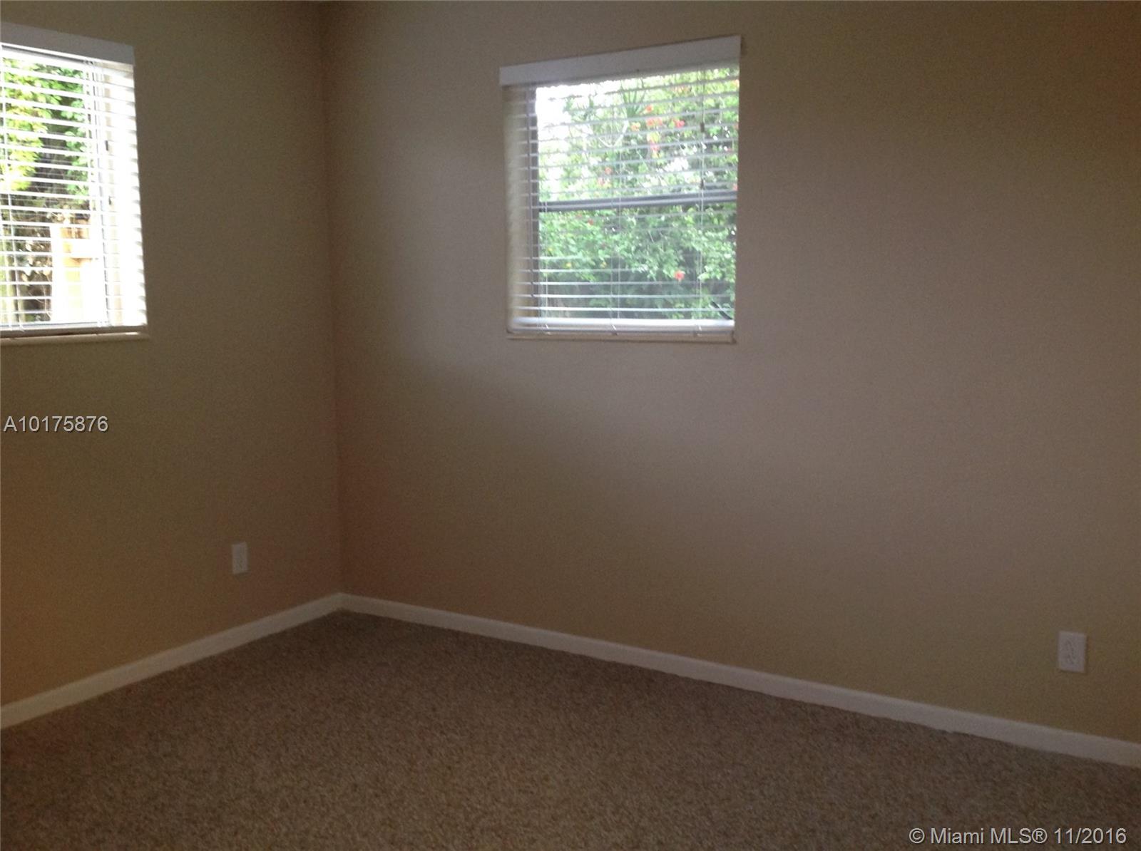 Twin Lakes Homes 47-15 B - Residential