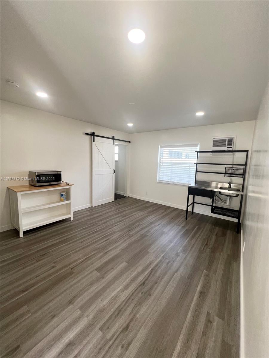 Rental Property at 1015 Sw 4th Ave B, Fort Lauderdale, Broward County, Florida - Bathrooms: 1  - $1,225 MO.