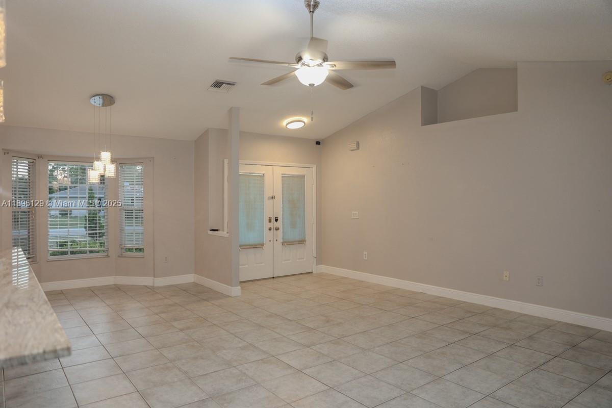 SPRING HILL - Residential