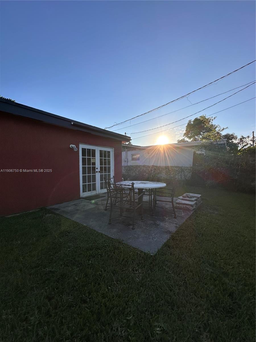 POMPANO PARK SEC 3 - Residential Lease