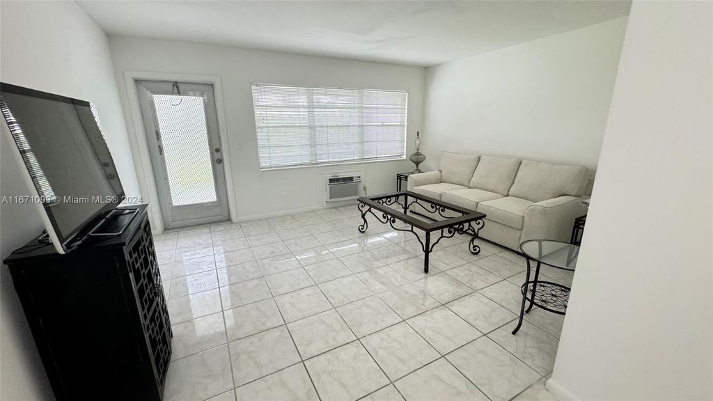 Photo of 163 Coventry G #163, West Palm Beach, FL 33417 (MLS # A11671099)