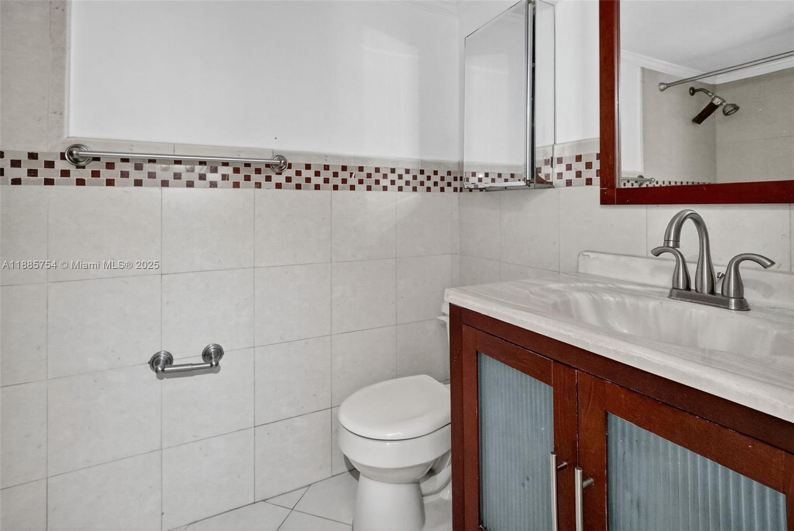 TERRANOVA CONDO #3 - Residential