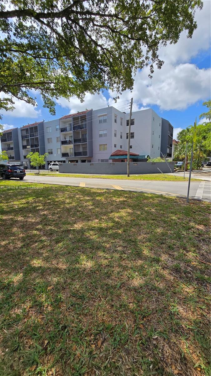 13685 NE 10th Ave 205