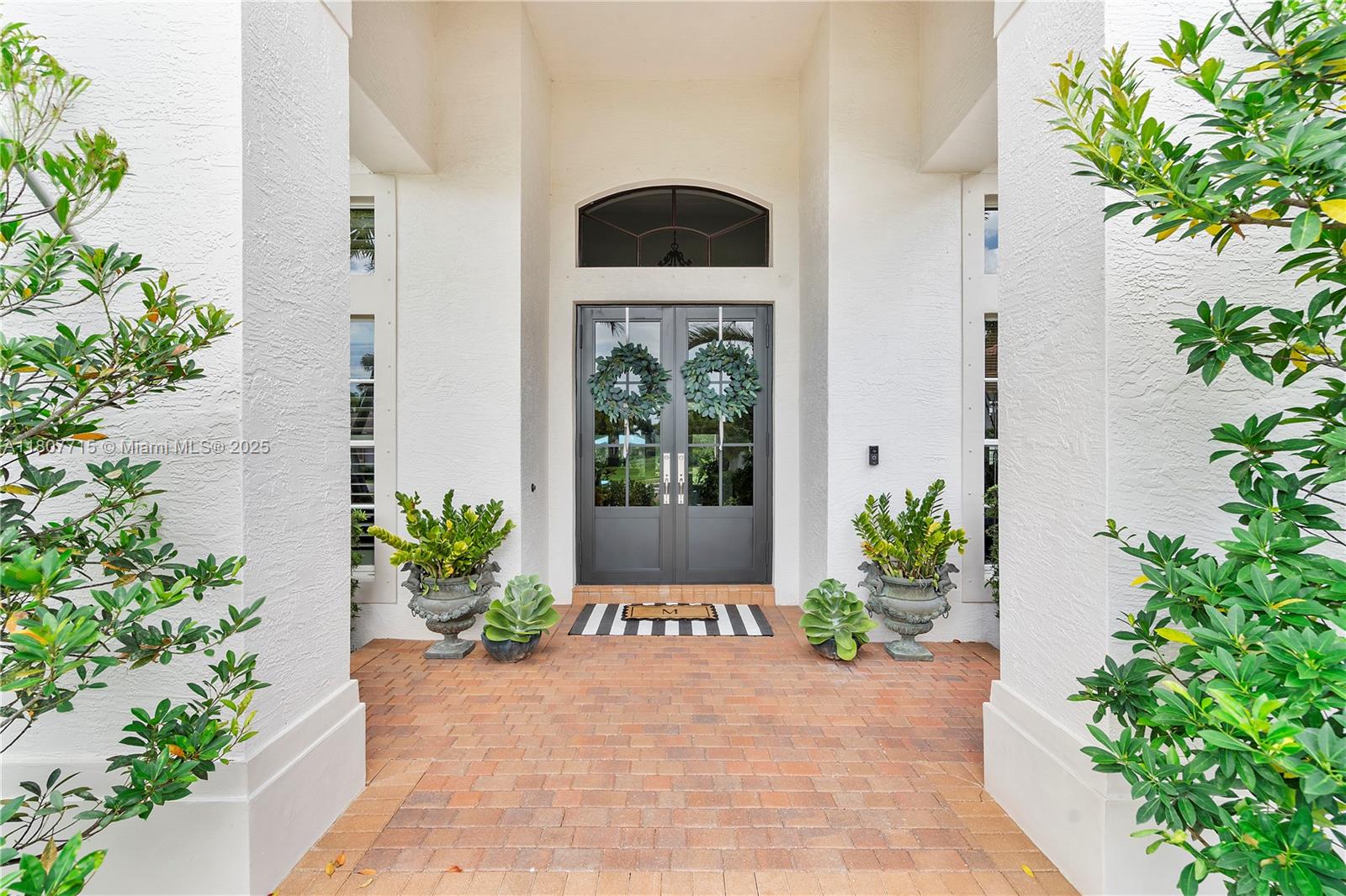 RIVERSTONE - Residential