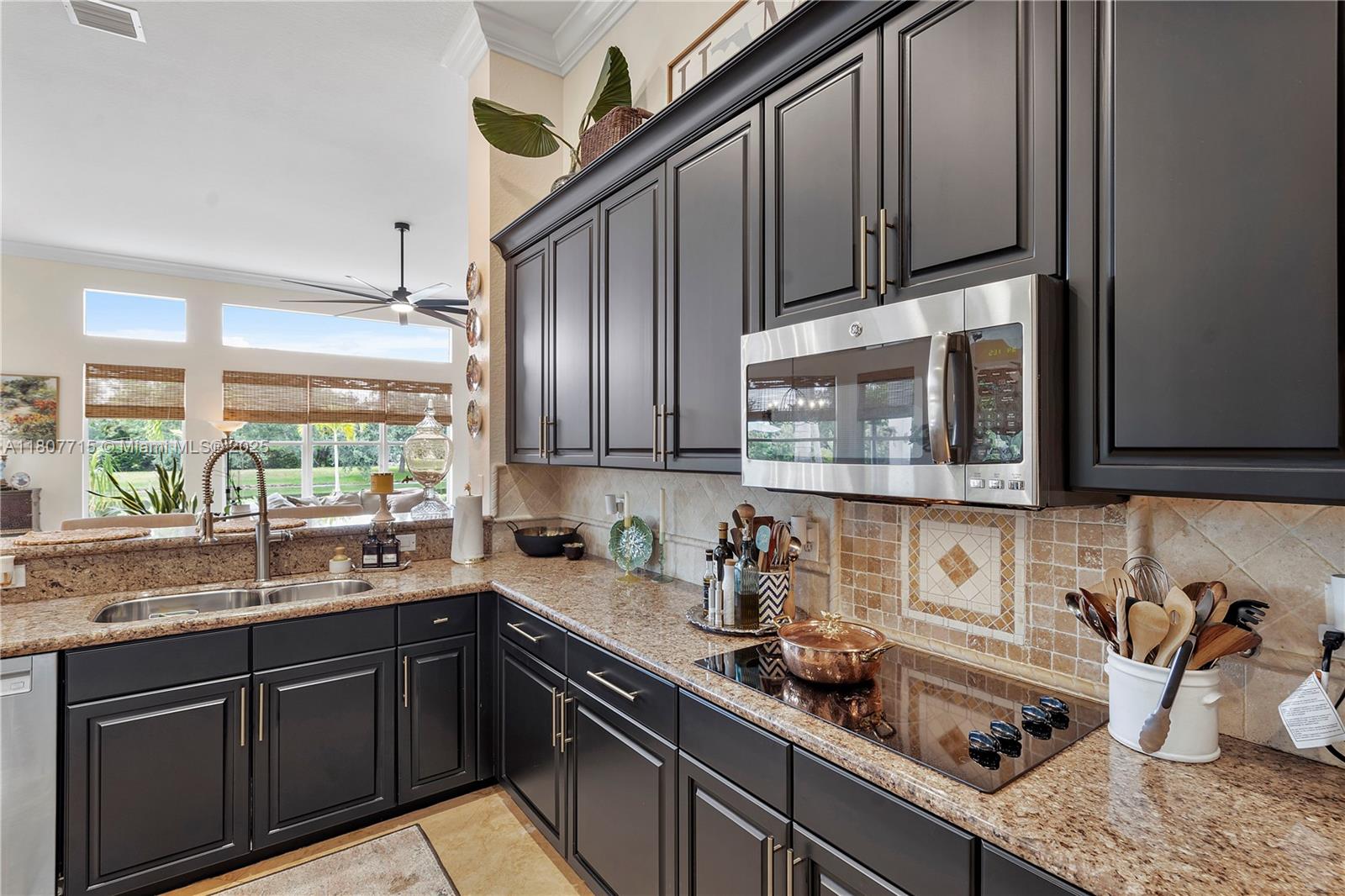 RIVERSTONE - Residential