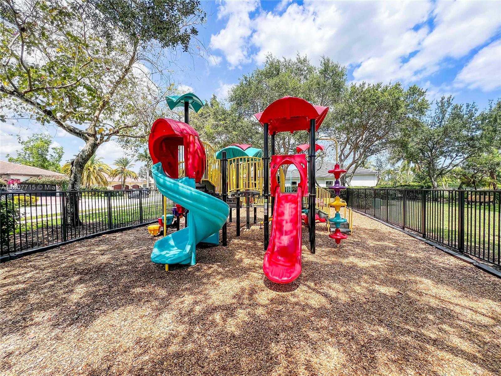 RIVERSTONE - Residential