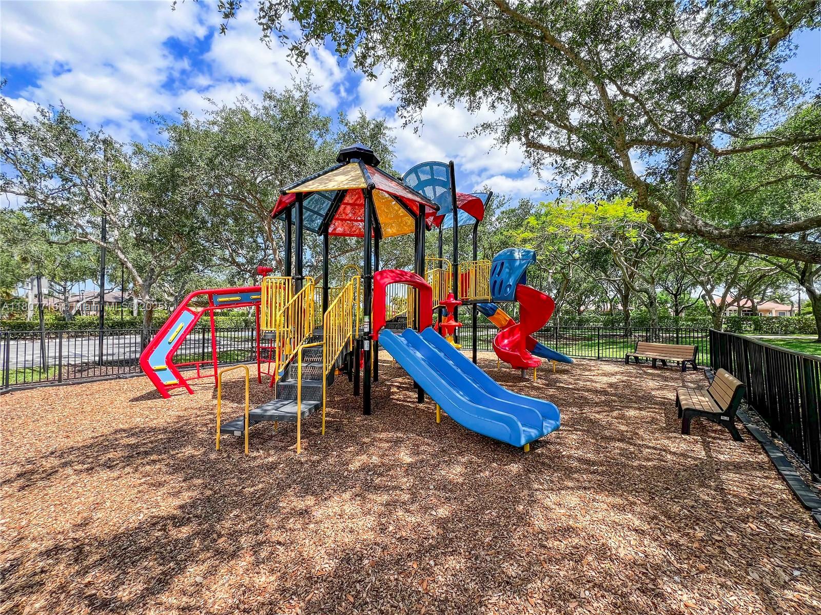 RIVERSTONE - Residential