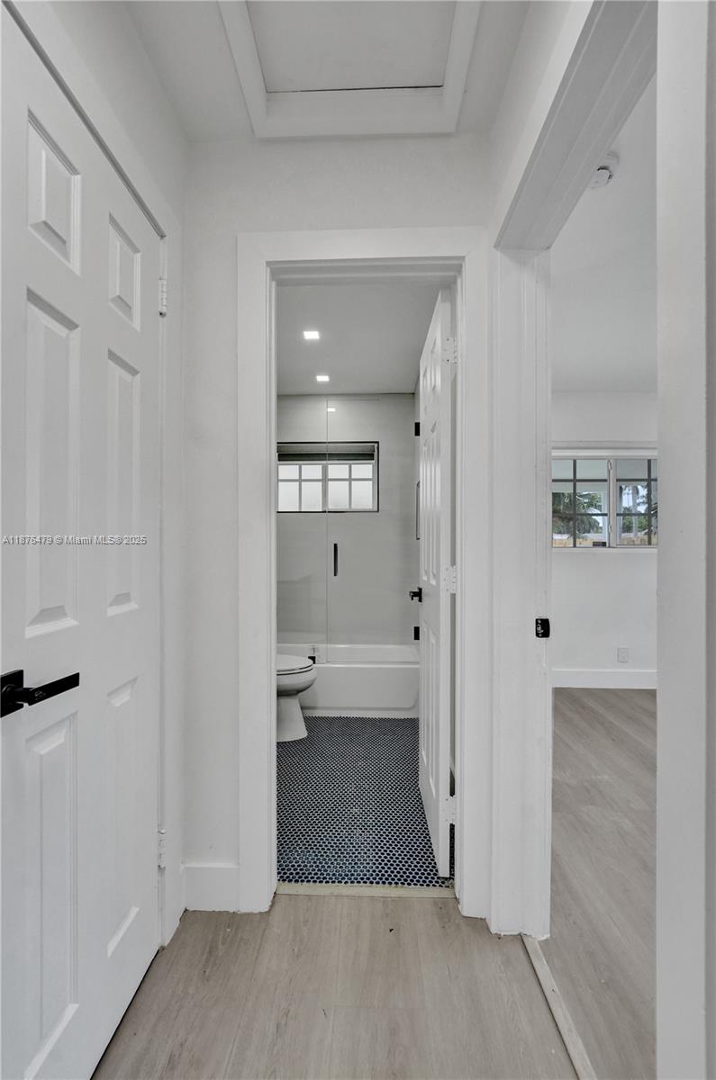 HOLLYWOOD HOMESITES SECON - Residential