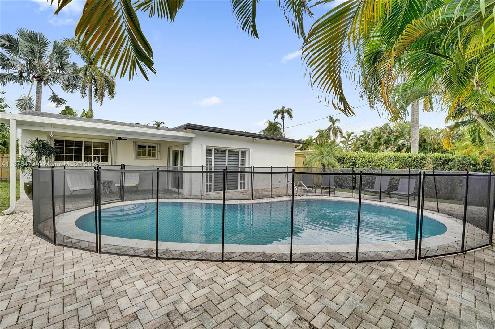 HOLLYWOOD HOMESITES SECON - Residential