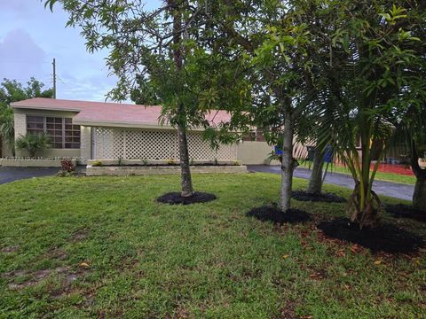 Photo of 6751 Meade St, Hollywood, FL 33024 (MLS # A11871319)