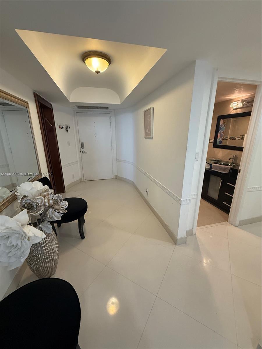 MALAGA TOWERS CONDO - Residential