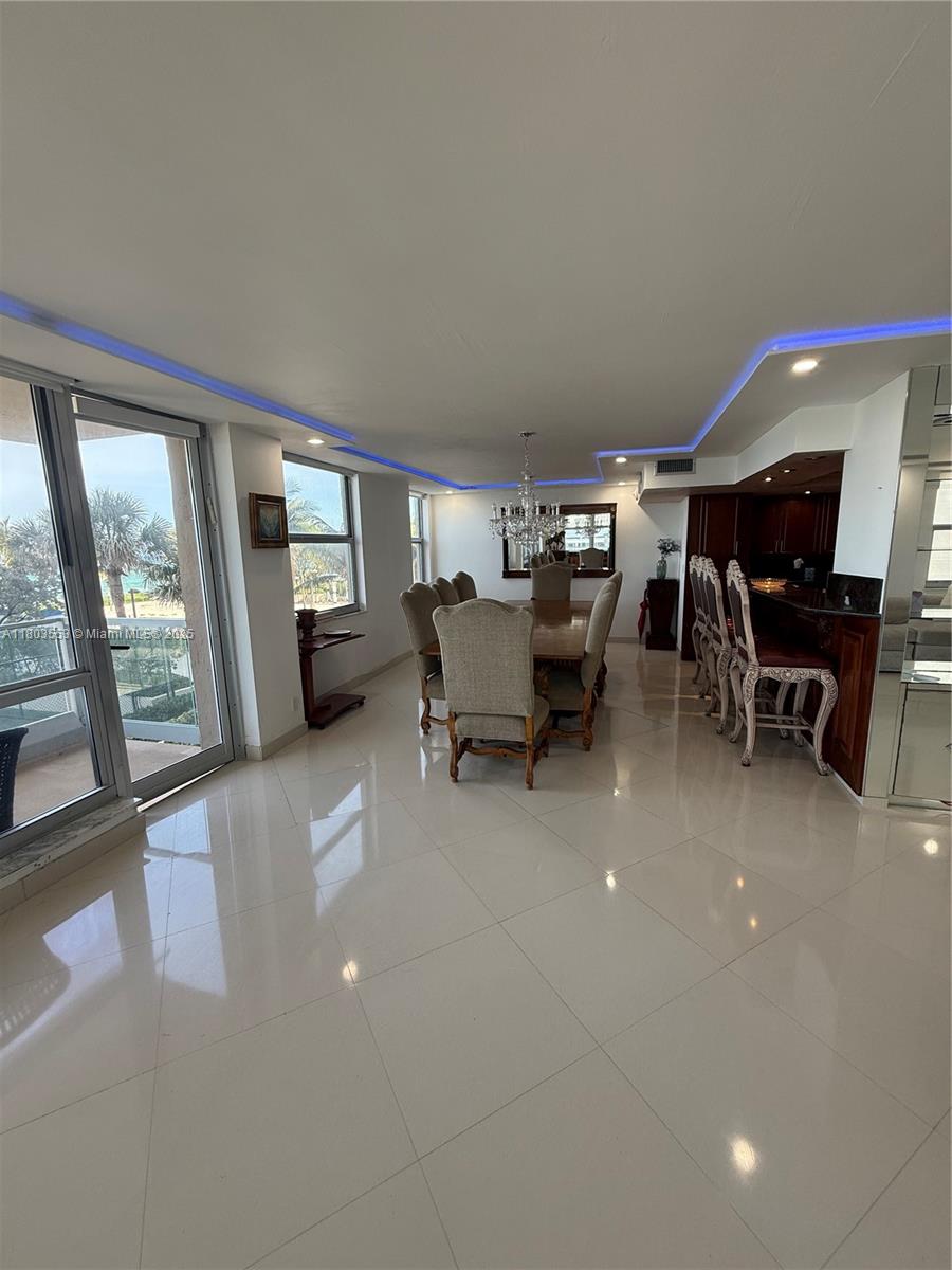 MALAGA TOWERS CONDO - Residential