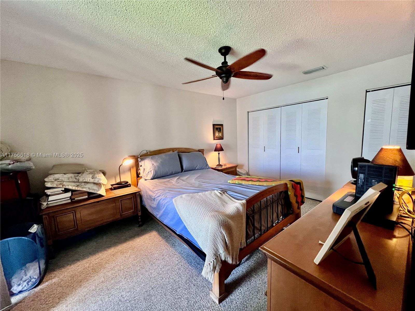 LAKESHORE CONDO 7 - Residential