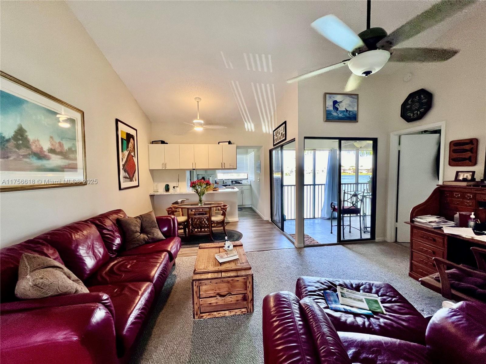 LAKESHORE CONDO 7 - Residential