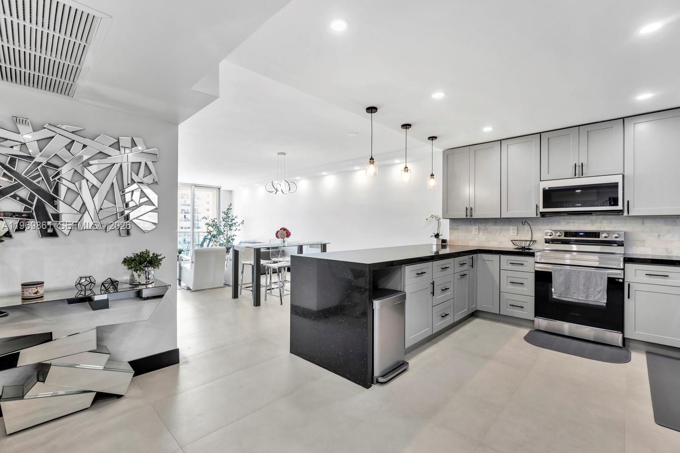 OCEANVIEW BUILDING B COND - Residential