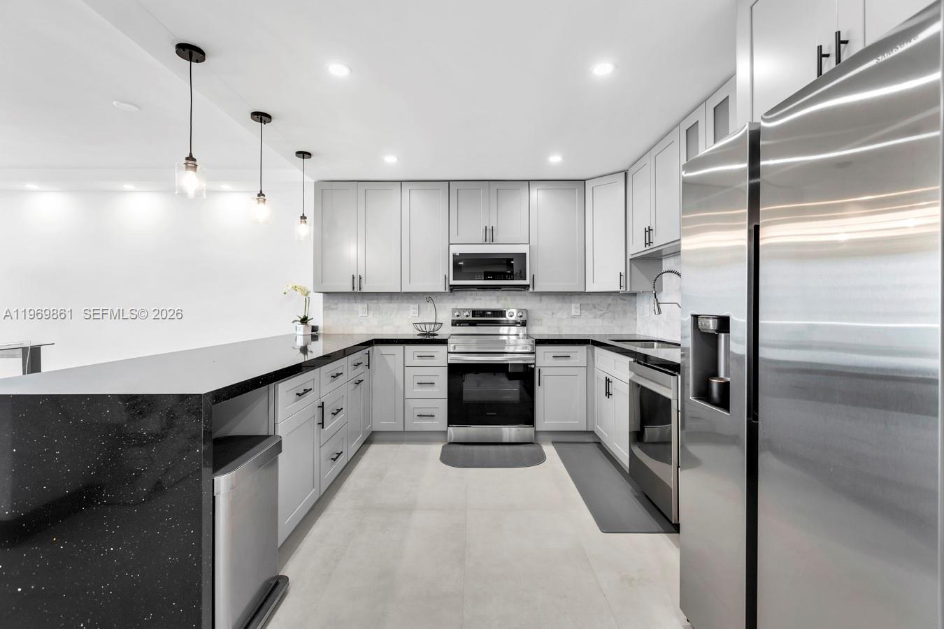 OCEANVIEW BUILDING B COND - Residential