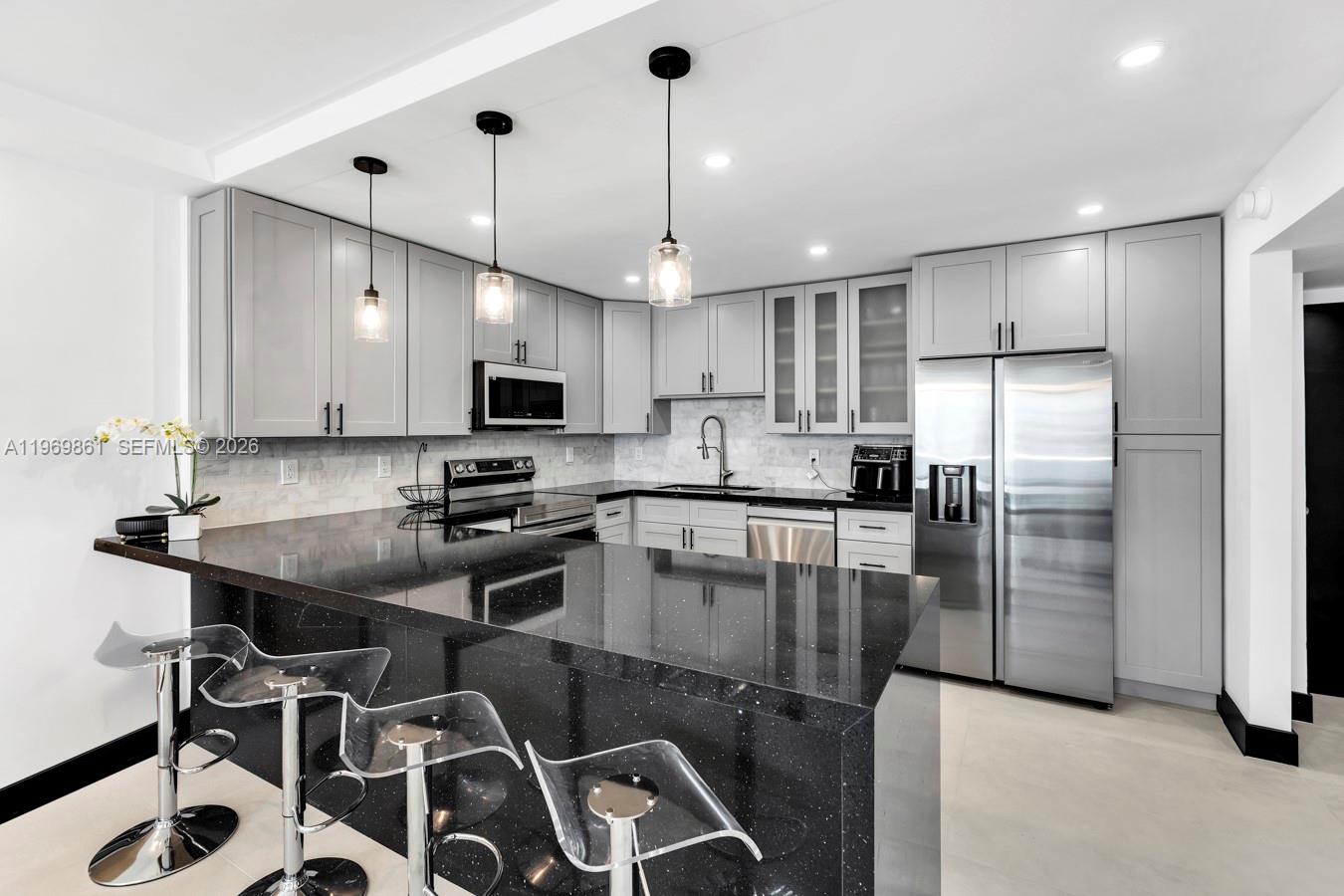 OCEANVIEW BUILDING B COND - Residential