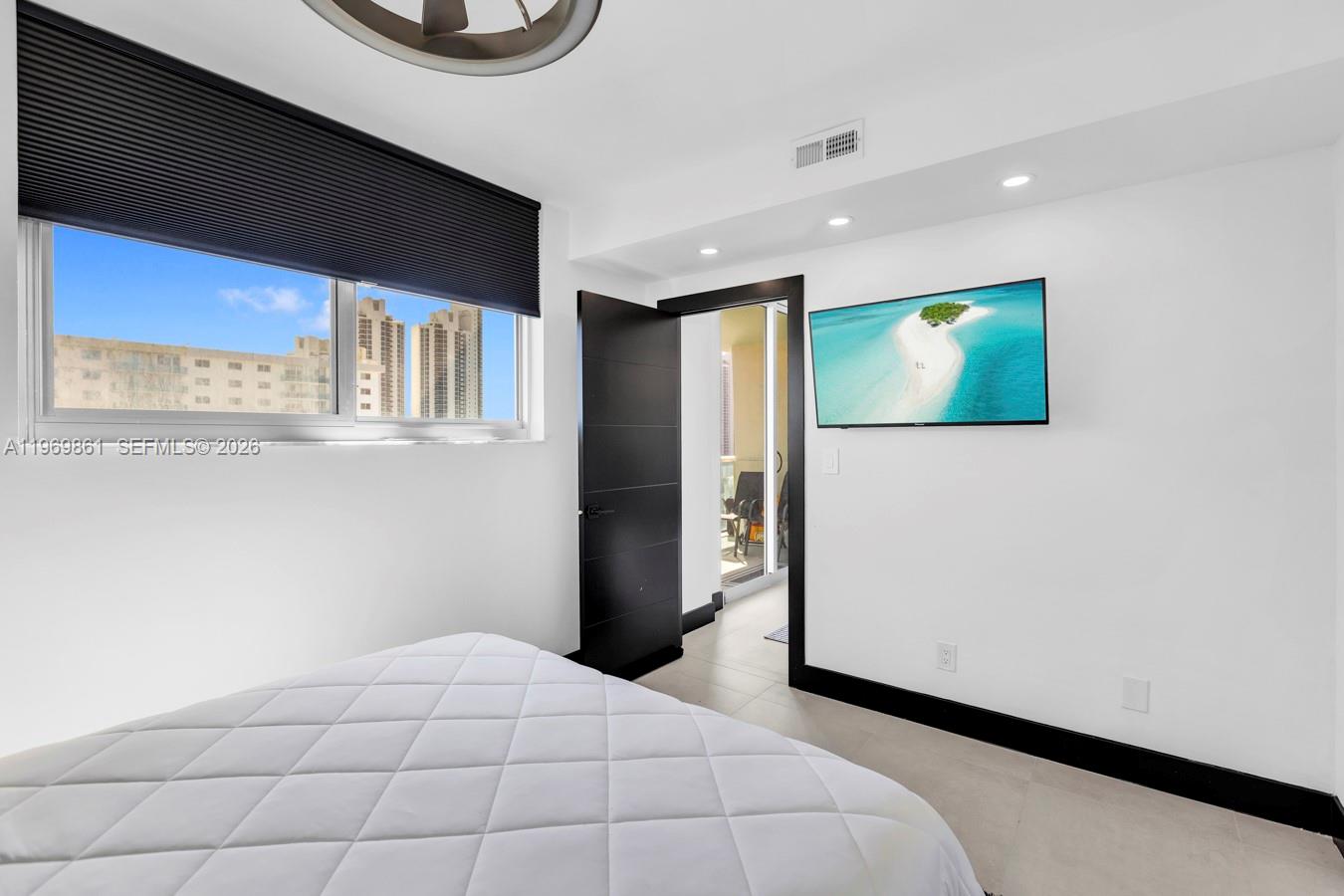 OCEANVIEW BUILDING B COND - Residential