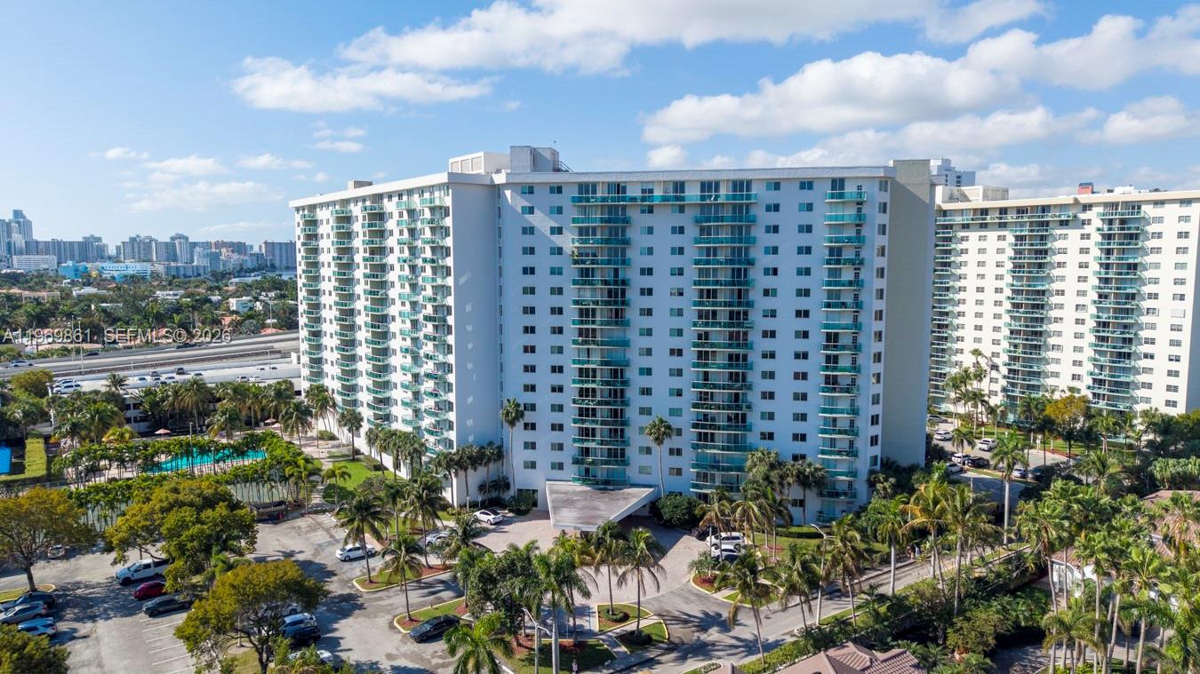 OCEANVIEW BUILDING B COND - Residential