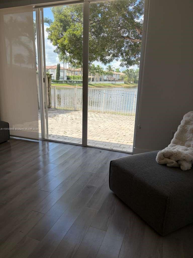 ISLANDS AT DORAL NORTHWES - Residential Lease