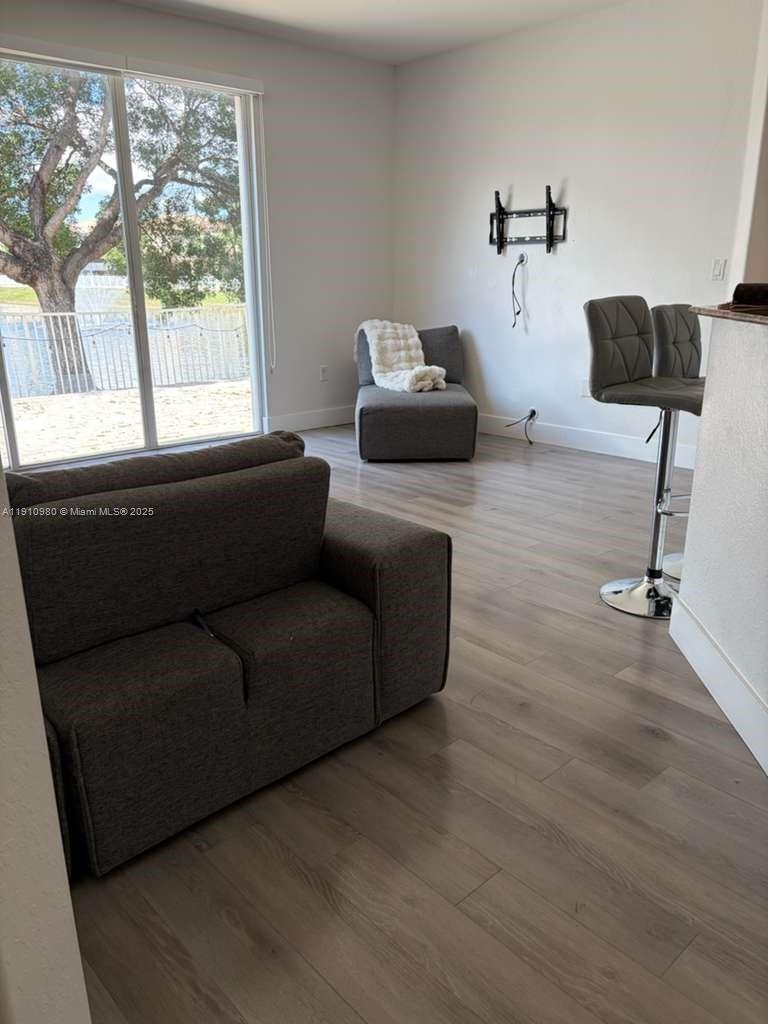 ISLANDS AT DORAL NORTHWES - Residential Lease