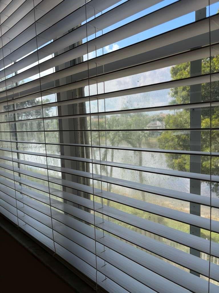 ISLANDS AT DORAL NORTHWES - Residential Lease