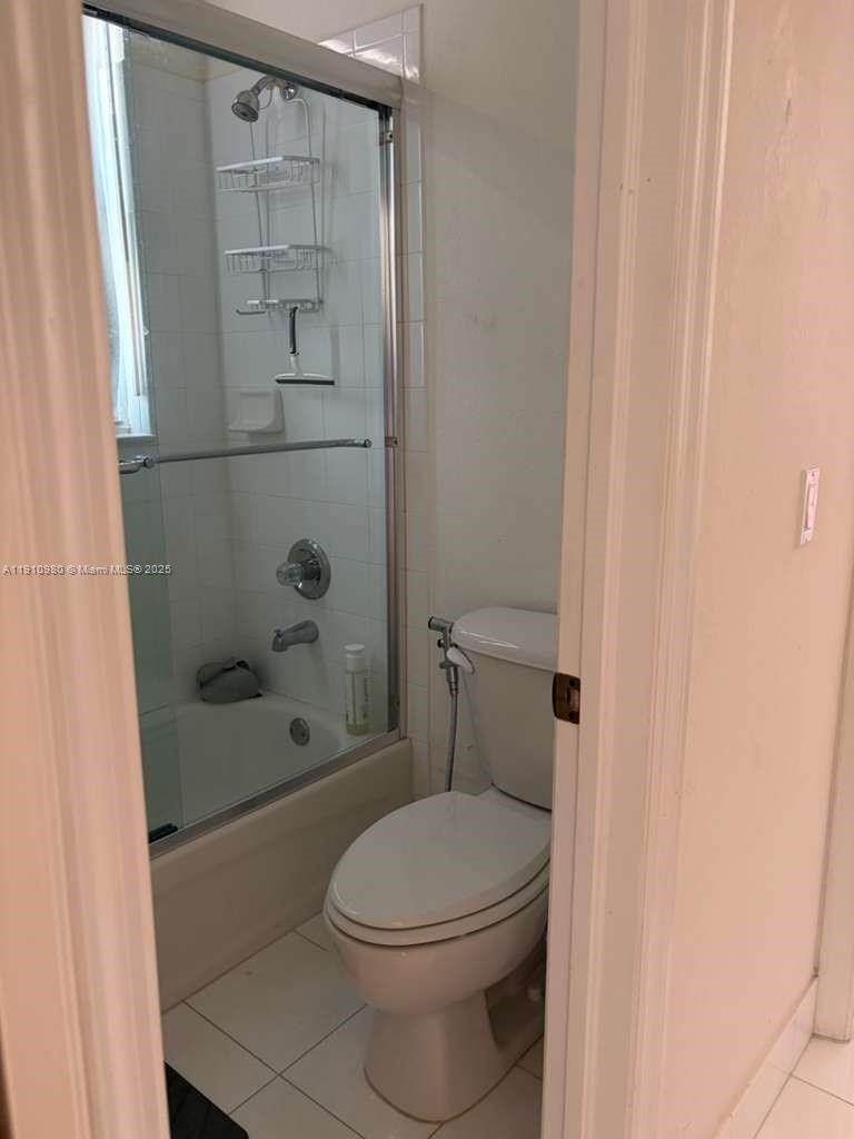 ISLANDS AT DORAL NORTHWES - Residential Lease