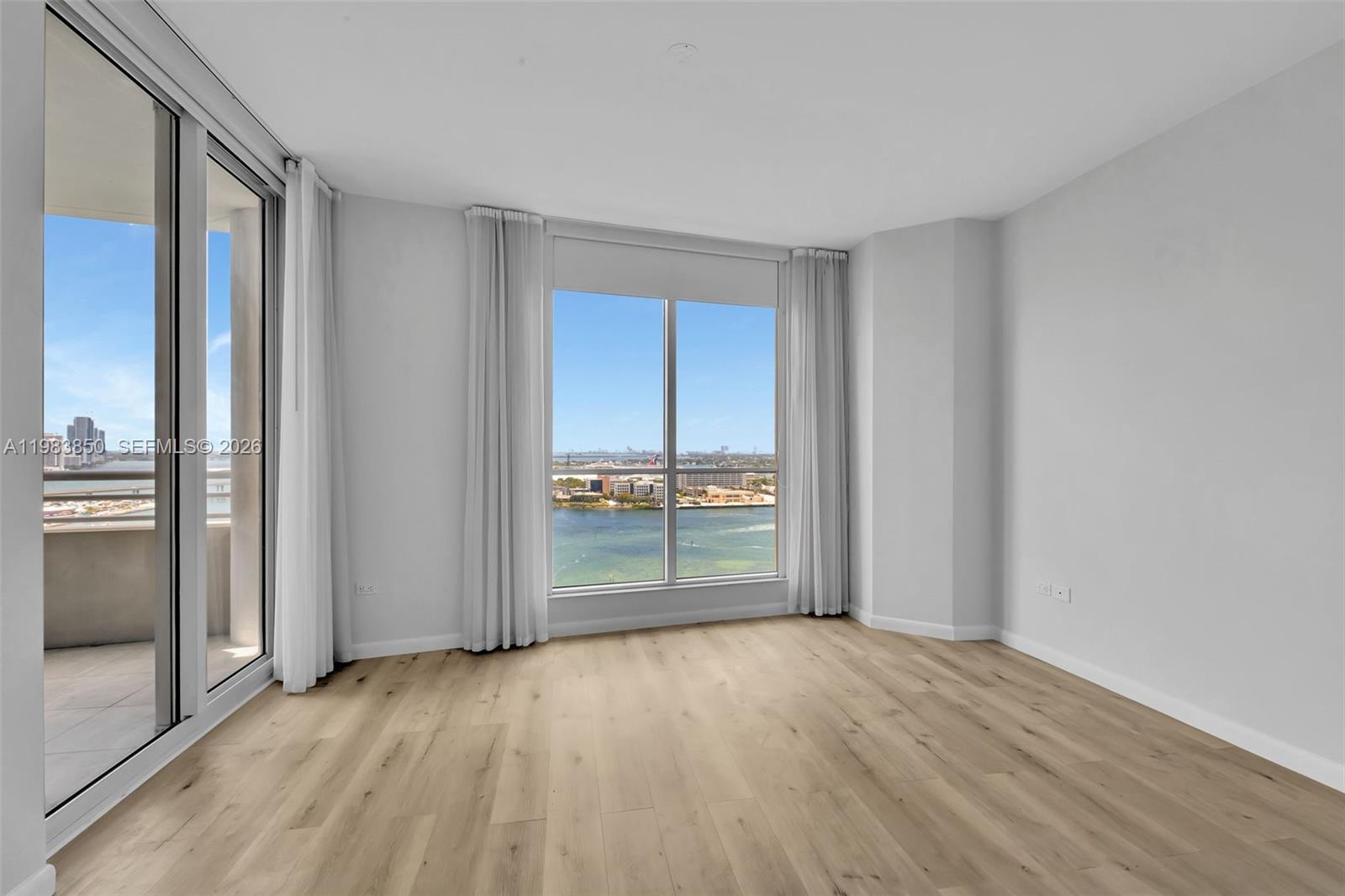 THREE TEQUESTA POINT COND - Residential