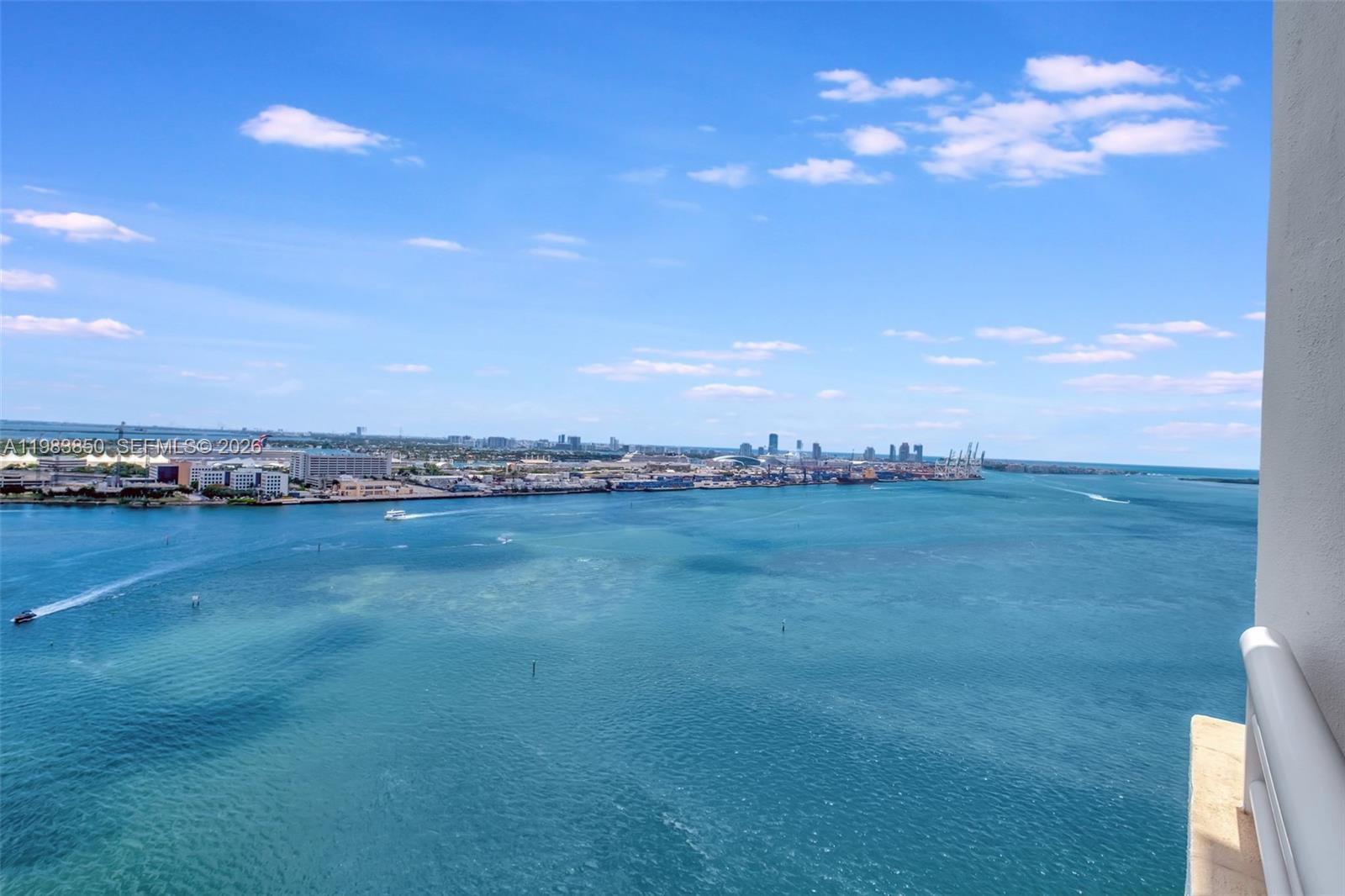 THREE TEQUESTA POINT COND - Residential