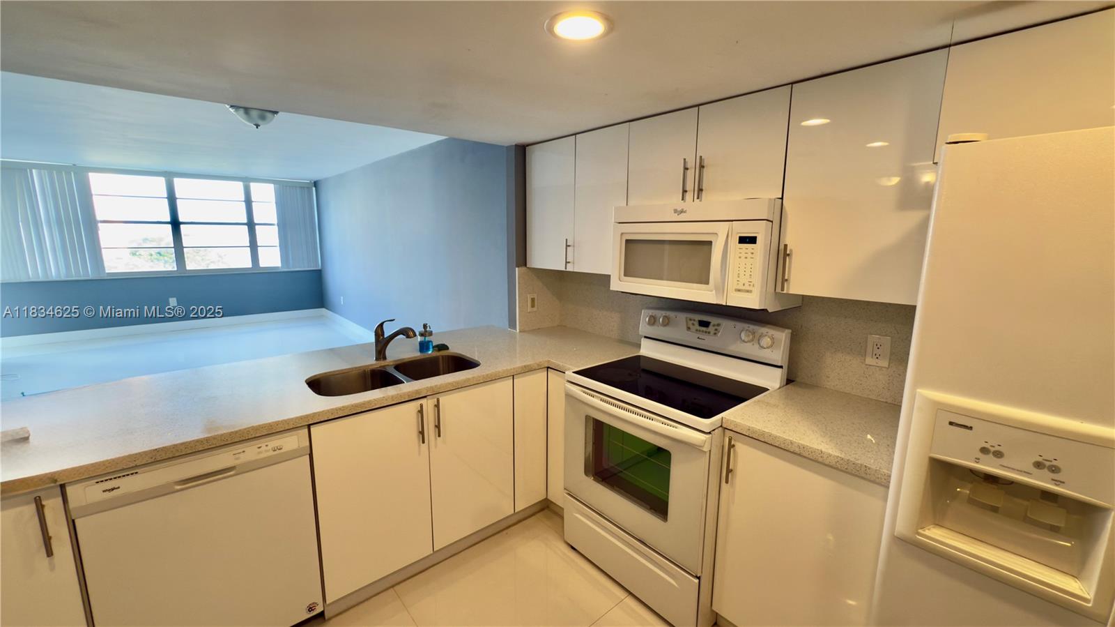 1351 NE Miami Gardens Dr 422E
