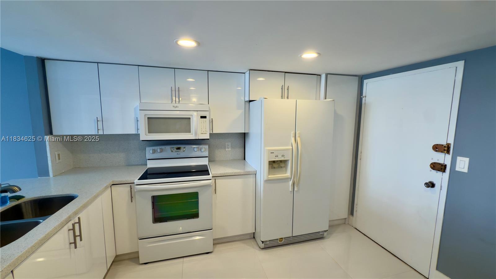 1351 NE Miami Gardens Dr 422E