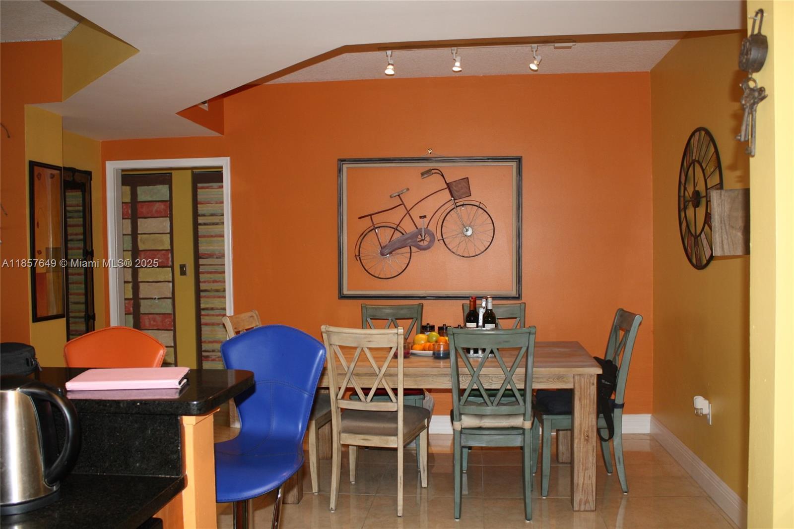 VENTURE AT AVENTURA EAST - Residential