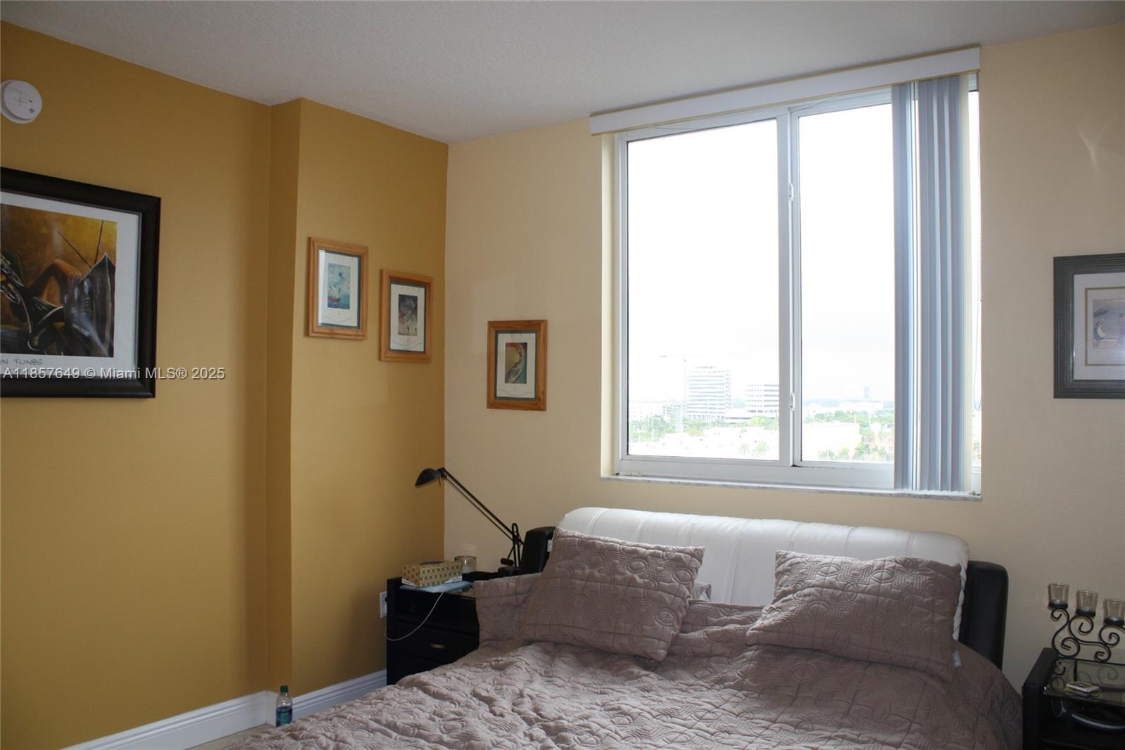 VENTURE AT AVENTURA EAST - Residential