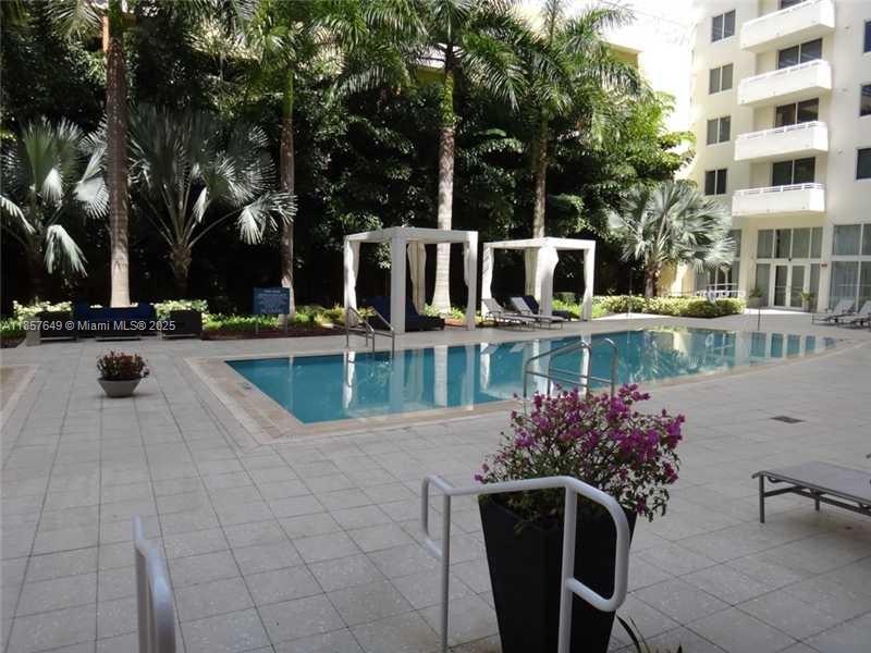 VENTURE AT AVENTURA EAST - Residential