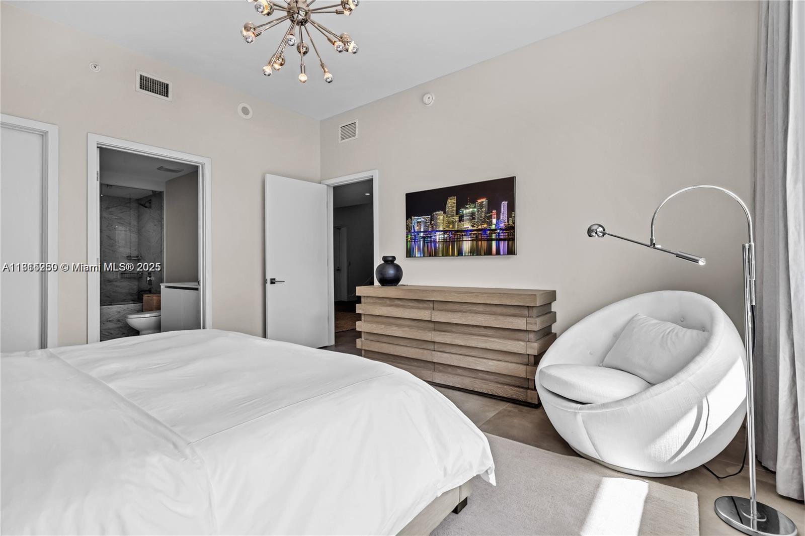 PARAISO BAY CONDO - Residential Lease