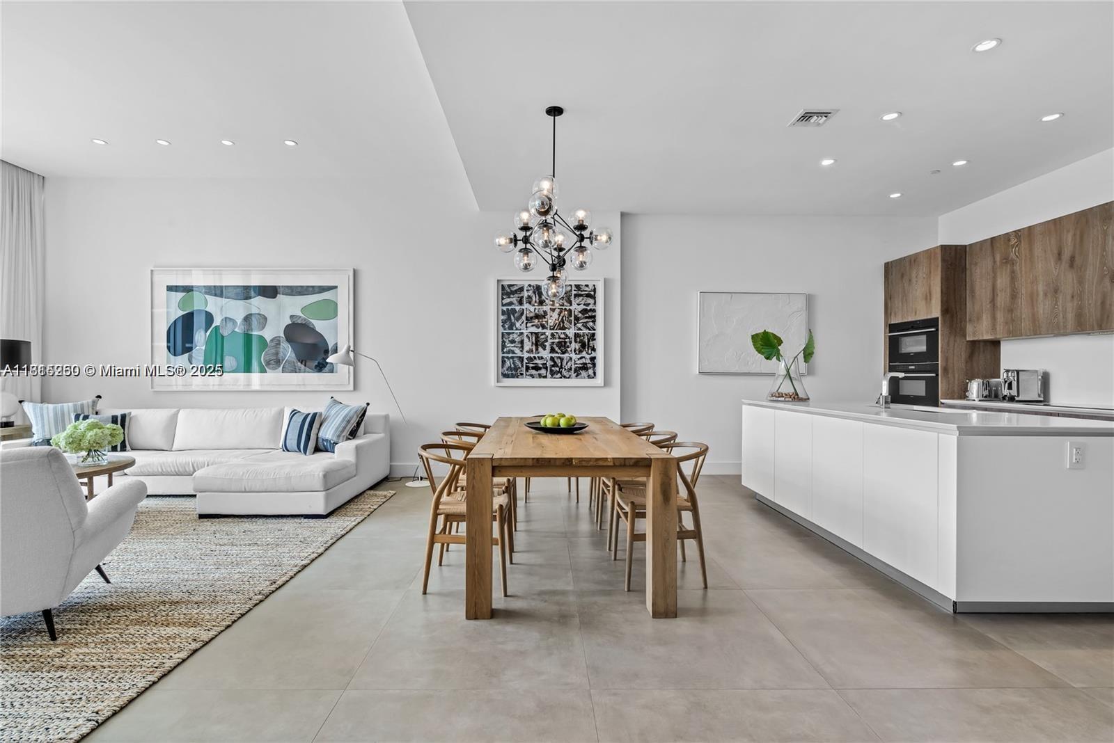 PARAISO BAY CONDO - Residential Lease