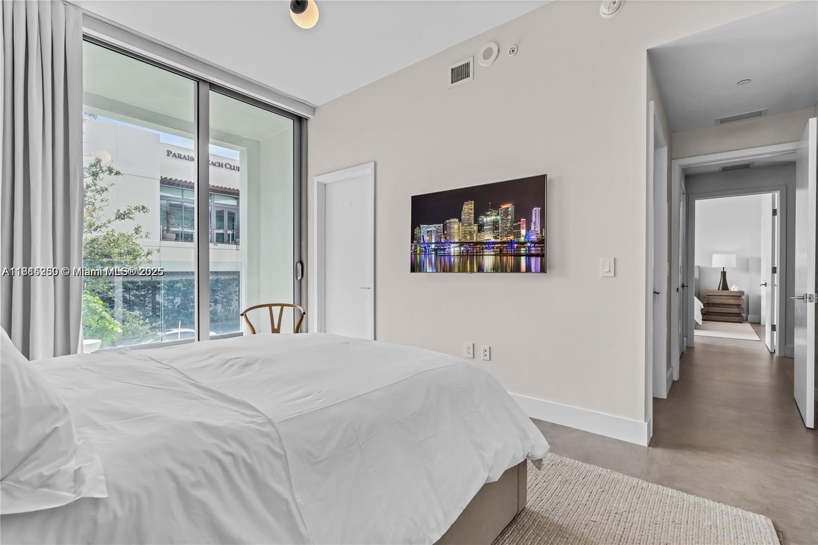 PARAISO BAY CONDO - Residential Lease