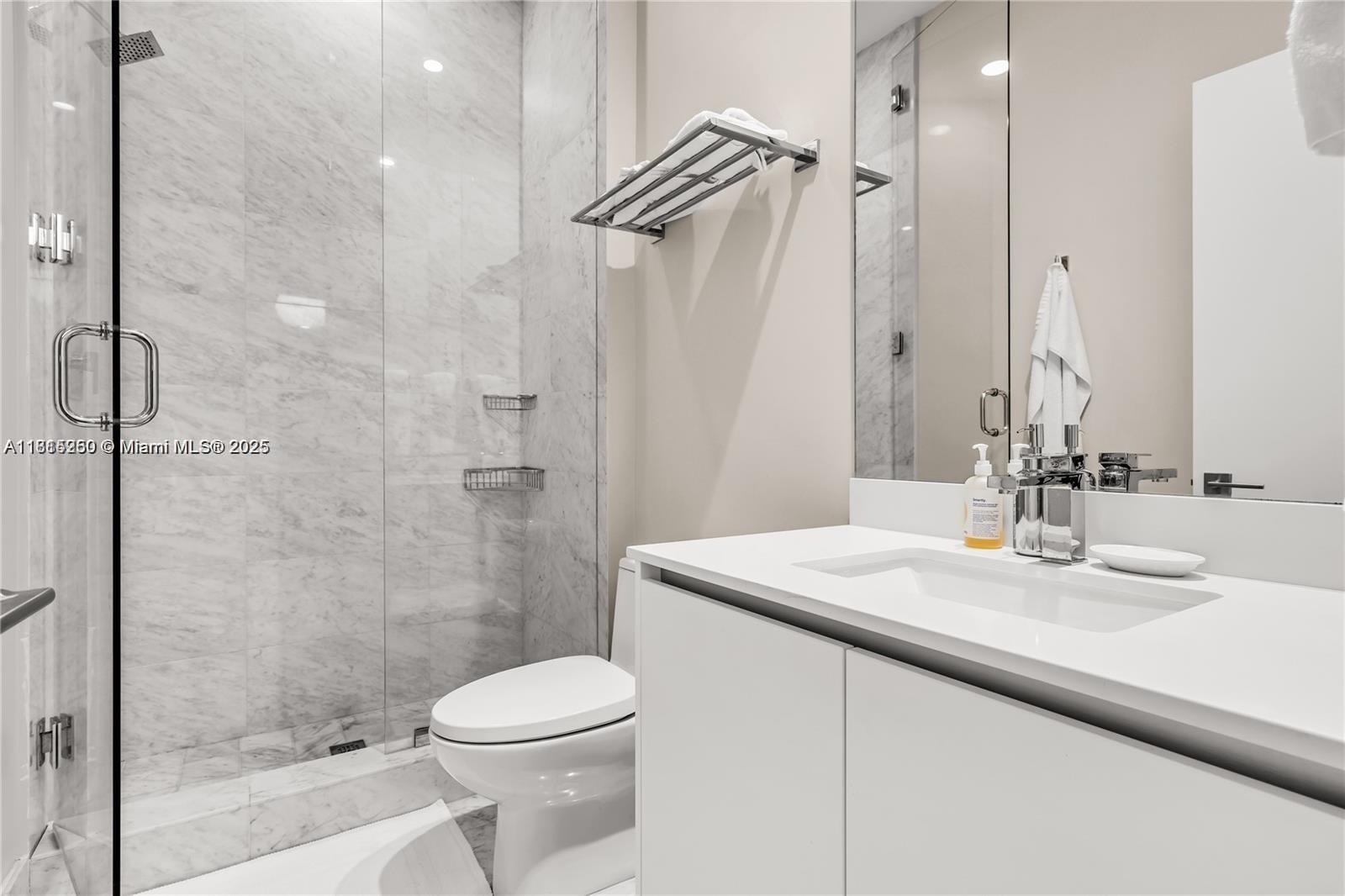 PARAISO BAY CONDO - Residential Lease