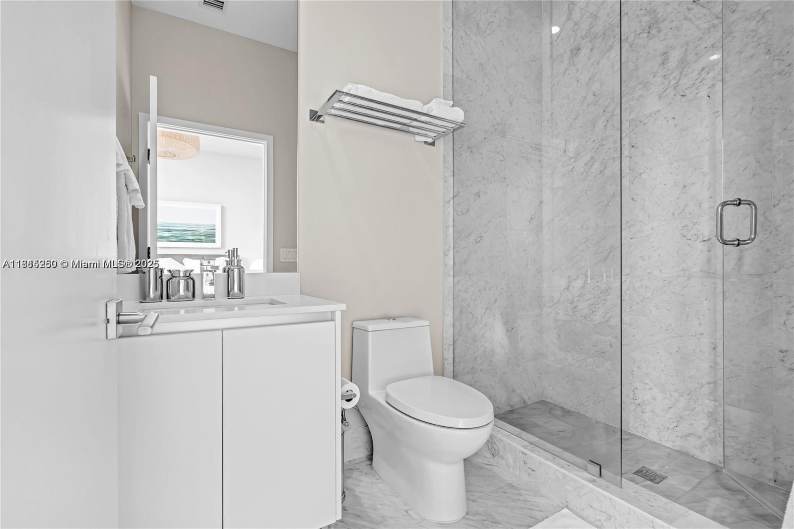 PARAISO BAY CONDO - Residential Lease