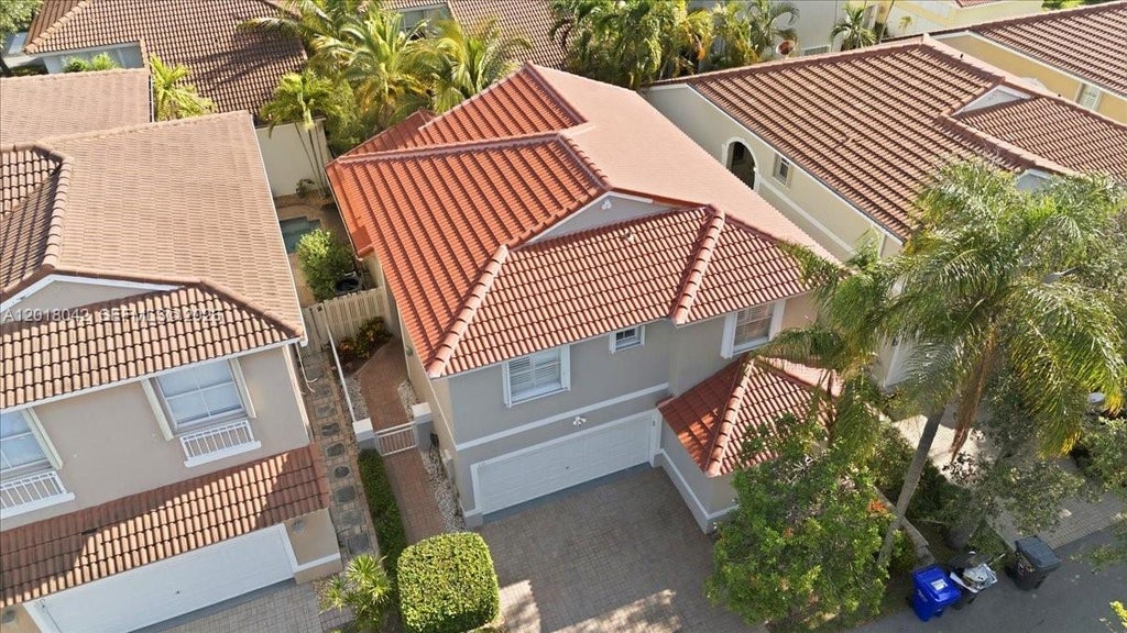 Photo of 1135 Oysterwood St, Hollywood, FL 33019 (MLS # A12018042)