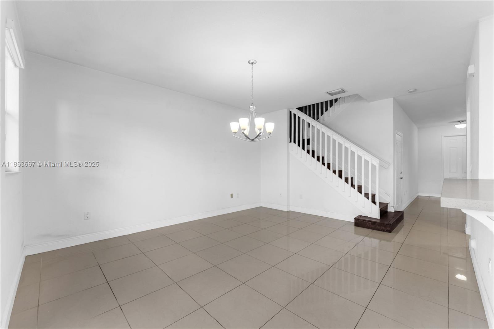 COURTS AT TUSCANY - Residential