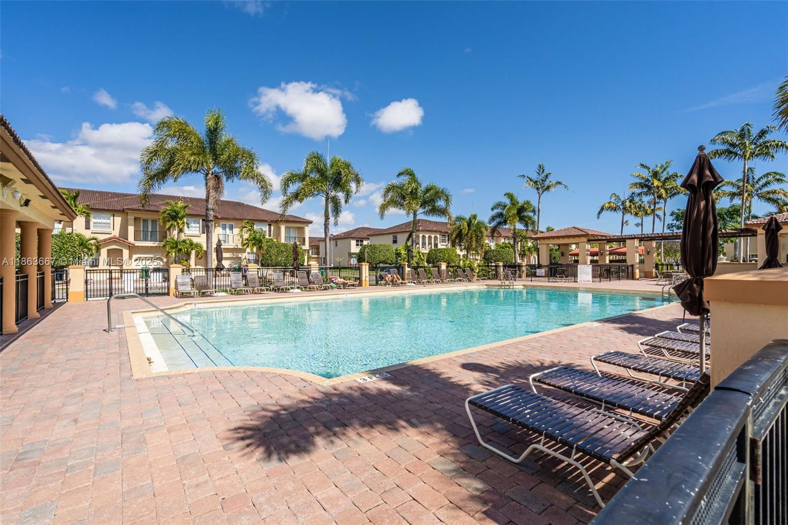 COURTS AT TUSCANY - Residential